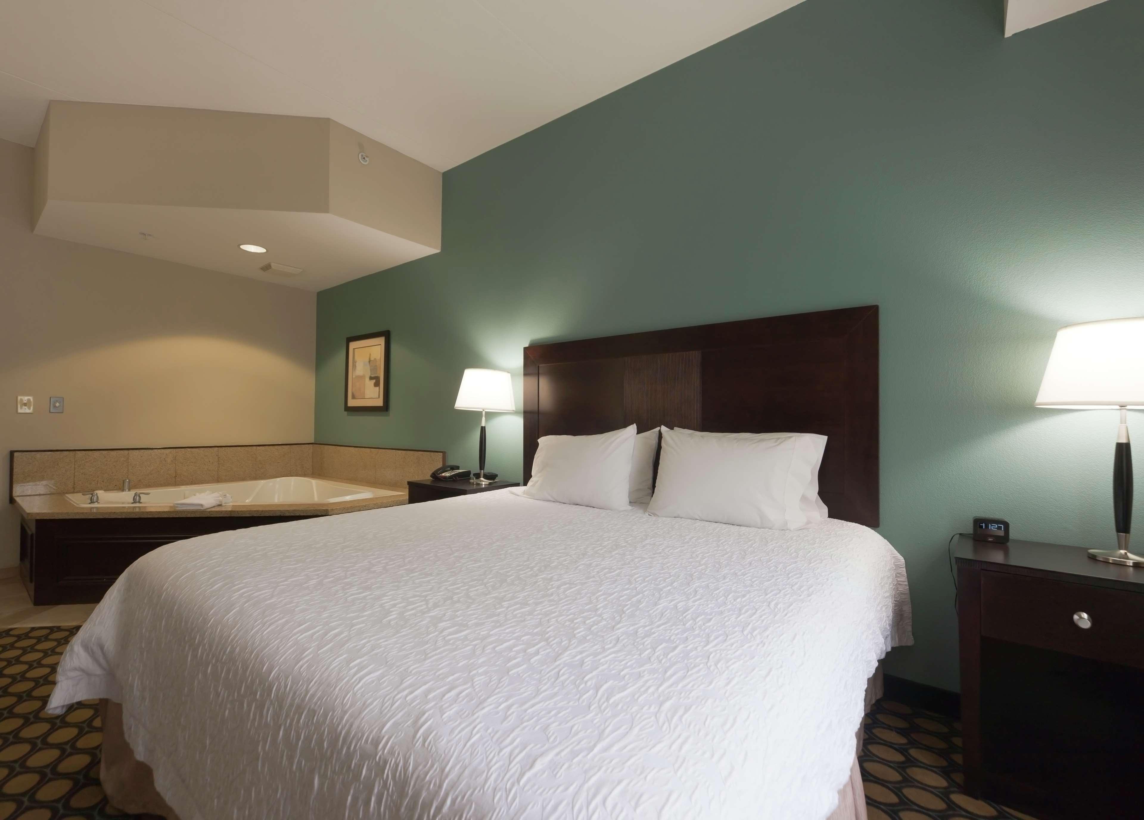 Hampton Inn North Brunswick Nj Exterior foto